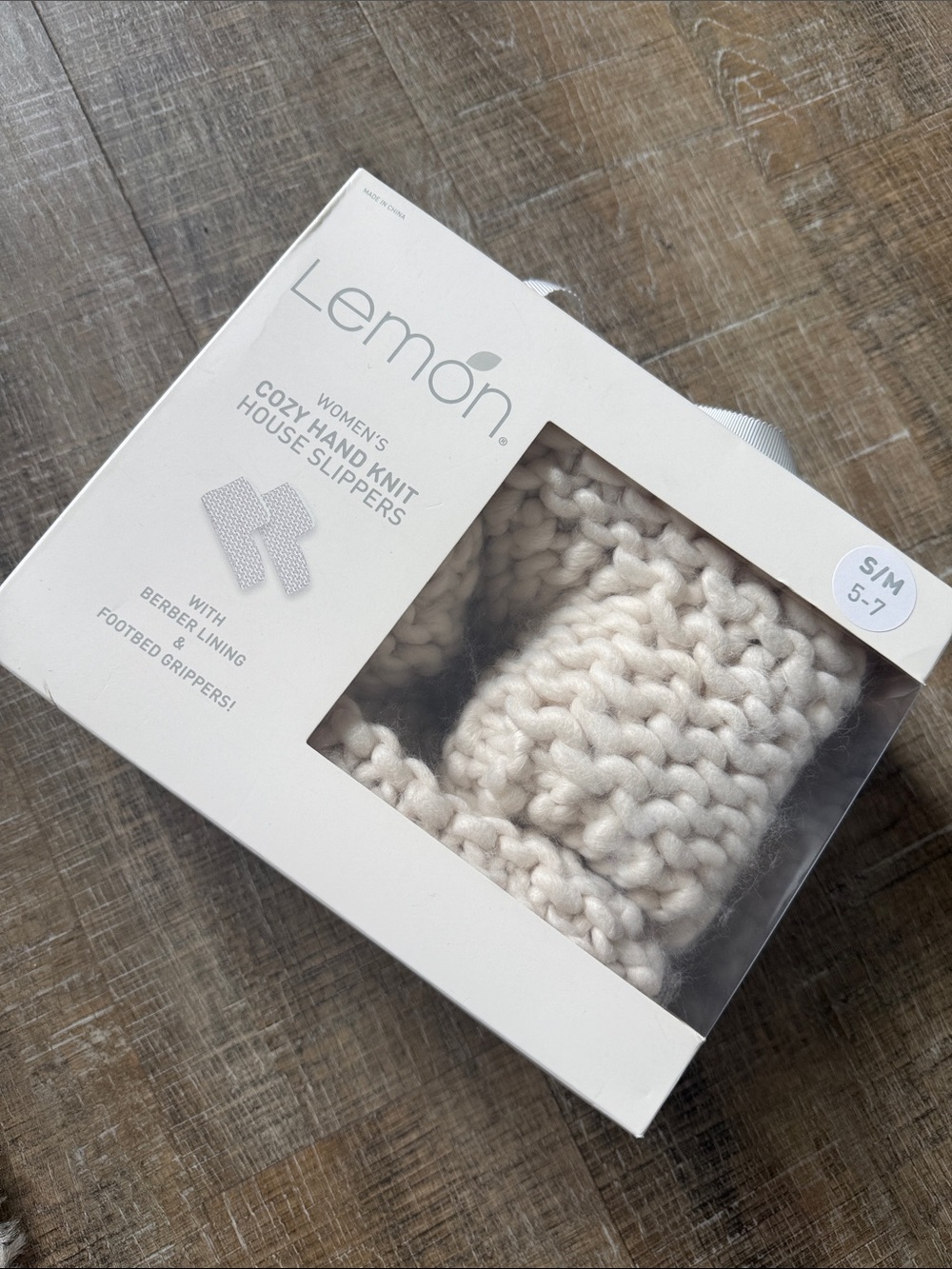 Lemon Ivory Hand Knit Slippers Sz 5-7 NWT in Box